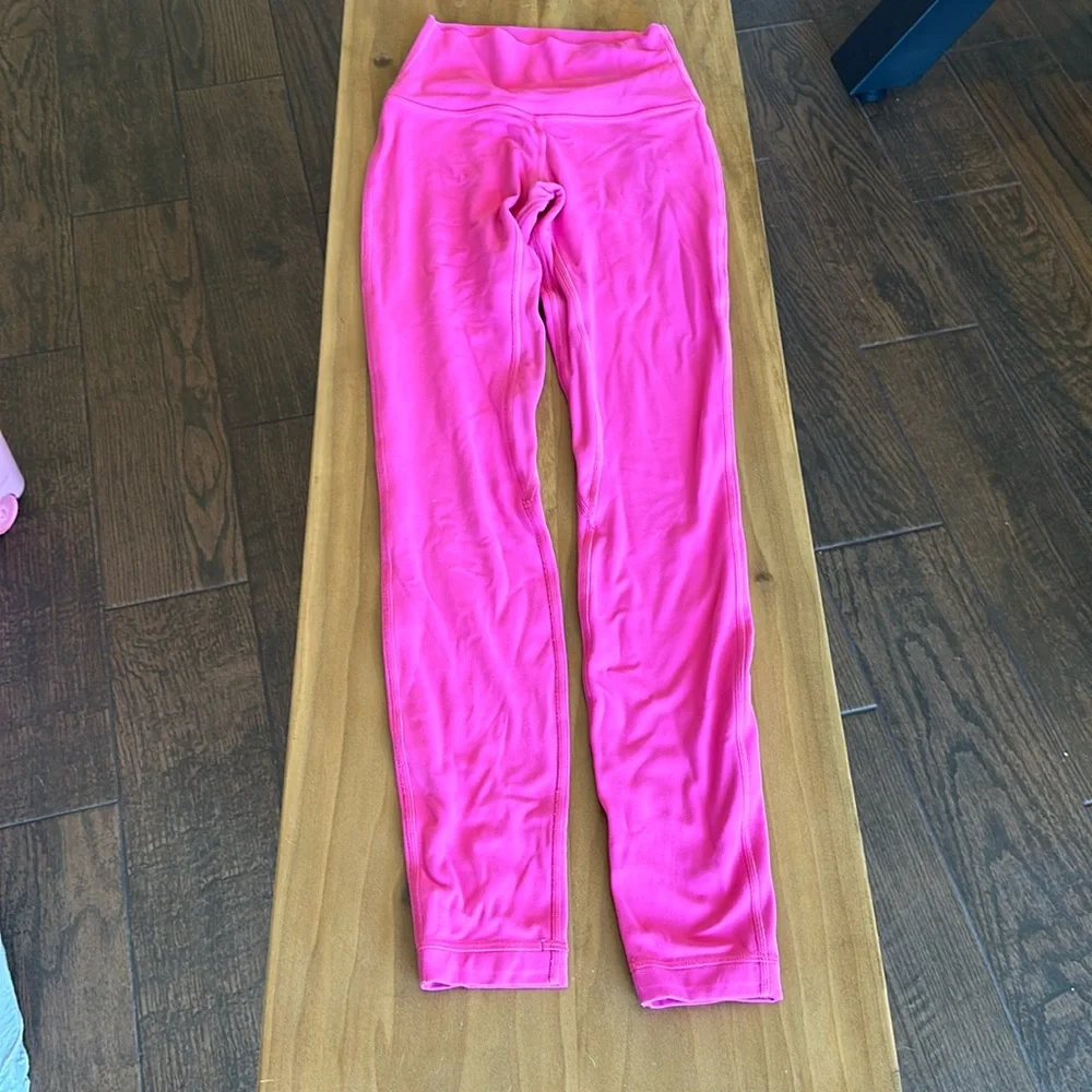 Hot pink Lululemon size 2 Align Leggings - Picture 1 of 2